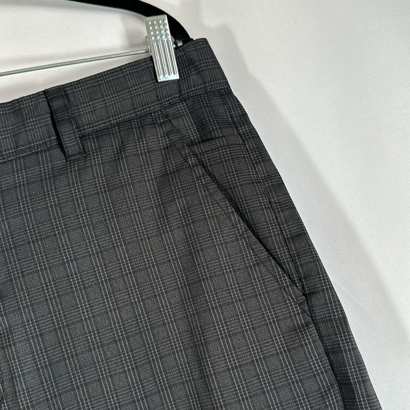 Greg Norman for Tasso Ella Black & Grey Plaid Shorts Size 32 - Picture 4 of 7